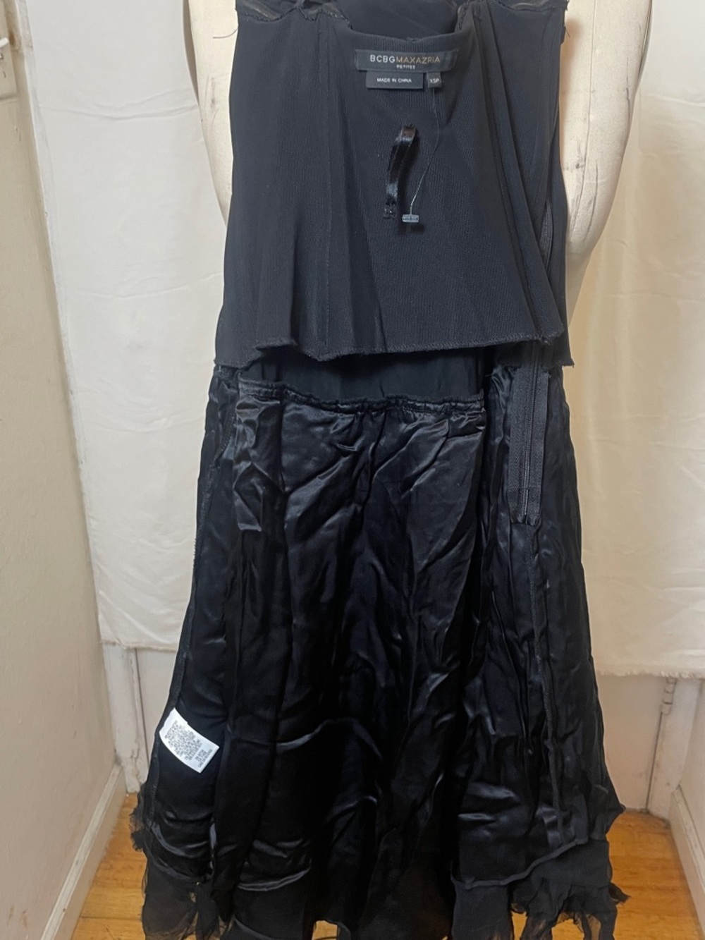 BCBGMaxAzria Black Strapless Ruffled Cocktail Dress - Picture 10 of 13